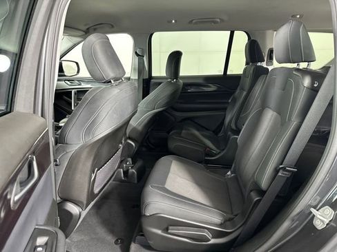 Used 2023 Jeep Grand Cherokee L Laredo w/ Luxury Tech Group I image 25