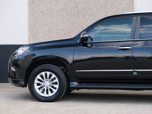 Used 2017 Lexus GX 460 image 7