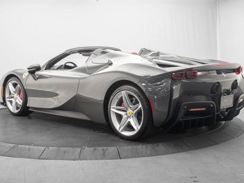 Used 2024 Ferrari SF90 Spider AWD/4WD image 5