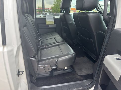 Used 2015 Ford F250 Lariat w/ Lariat Ultimate Package AWD/4WD image 12
