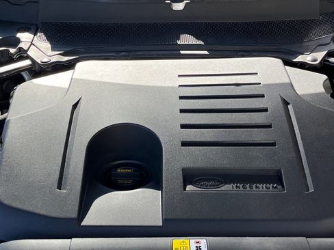 Used 2022 Land Rover Range Rover Sport HSE Silver Edition image 31