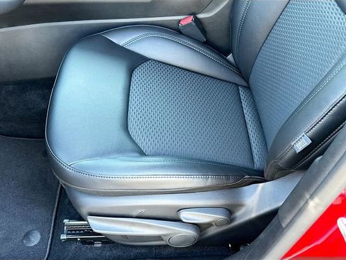 New 2026 Jeep Compass Latitude image 13