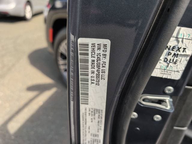 Certified 2023 Jeep Wagoneer L Series II AWD/4WD image 26