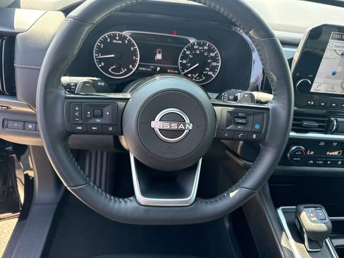 Certified 2023 Nissan Pathfinder SL AWD/4WD image 16