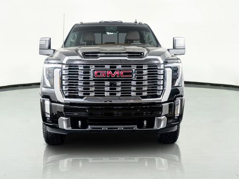 Used 2025 GMC Sierra 3500 Denali w/ Denali Reserve Package image 21