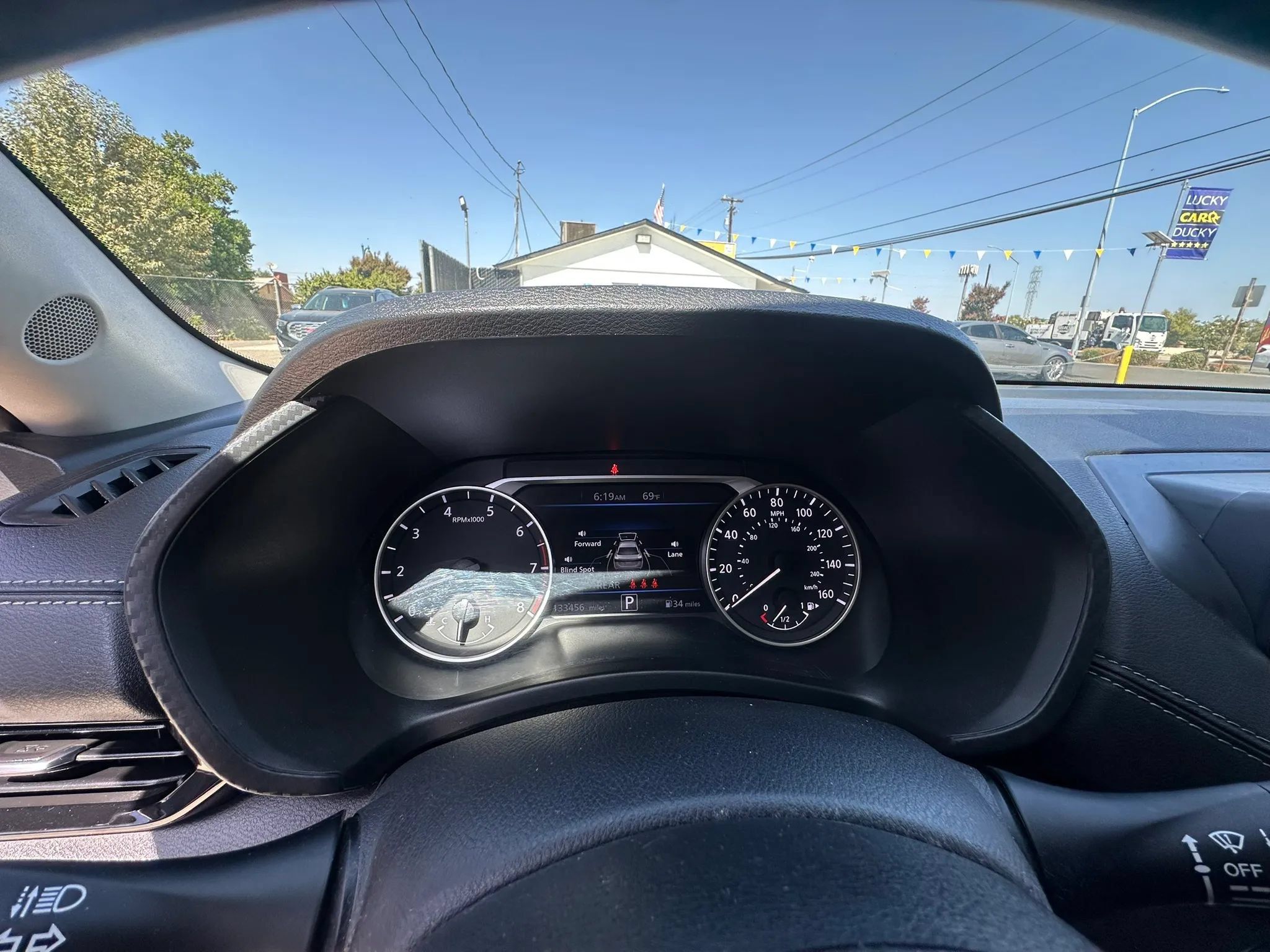 Used 2021 Nissan Sentra SV FWD image 29