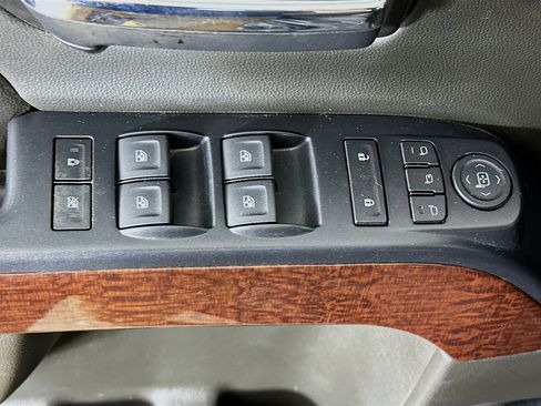 Used 2018 GMC Sierra 1500 SLT image 15