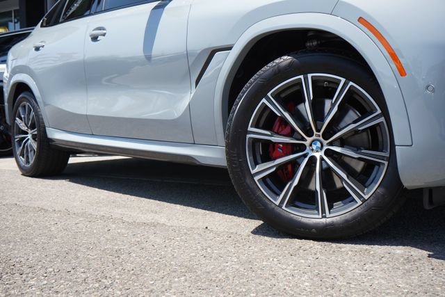 Used 2025 BMW X6 xDrive40i w/ Premium Package AWD/4WD image 10