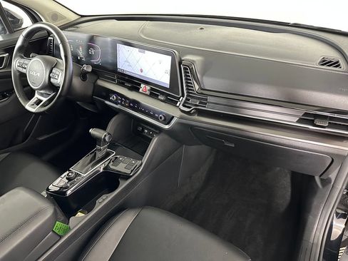 Certified 2024 Kia Sportage EX FWD image 32