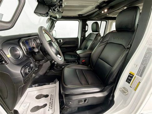Used 2024 Jeep Wrangler Sahara w/ Technology Group image 21
