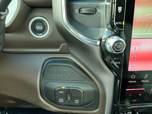 New 2026 RAM 3500 Laramie AWD/4WD image 30