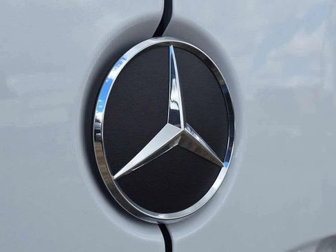 Used 2025 Mercedes-Benz Sprinter 2500 image 19