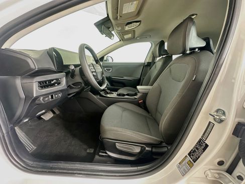 Used 2025 Kia K4 FWD image 13