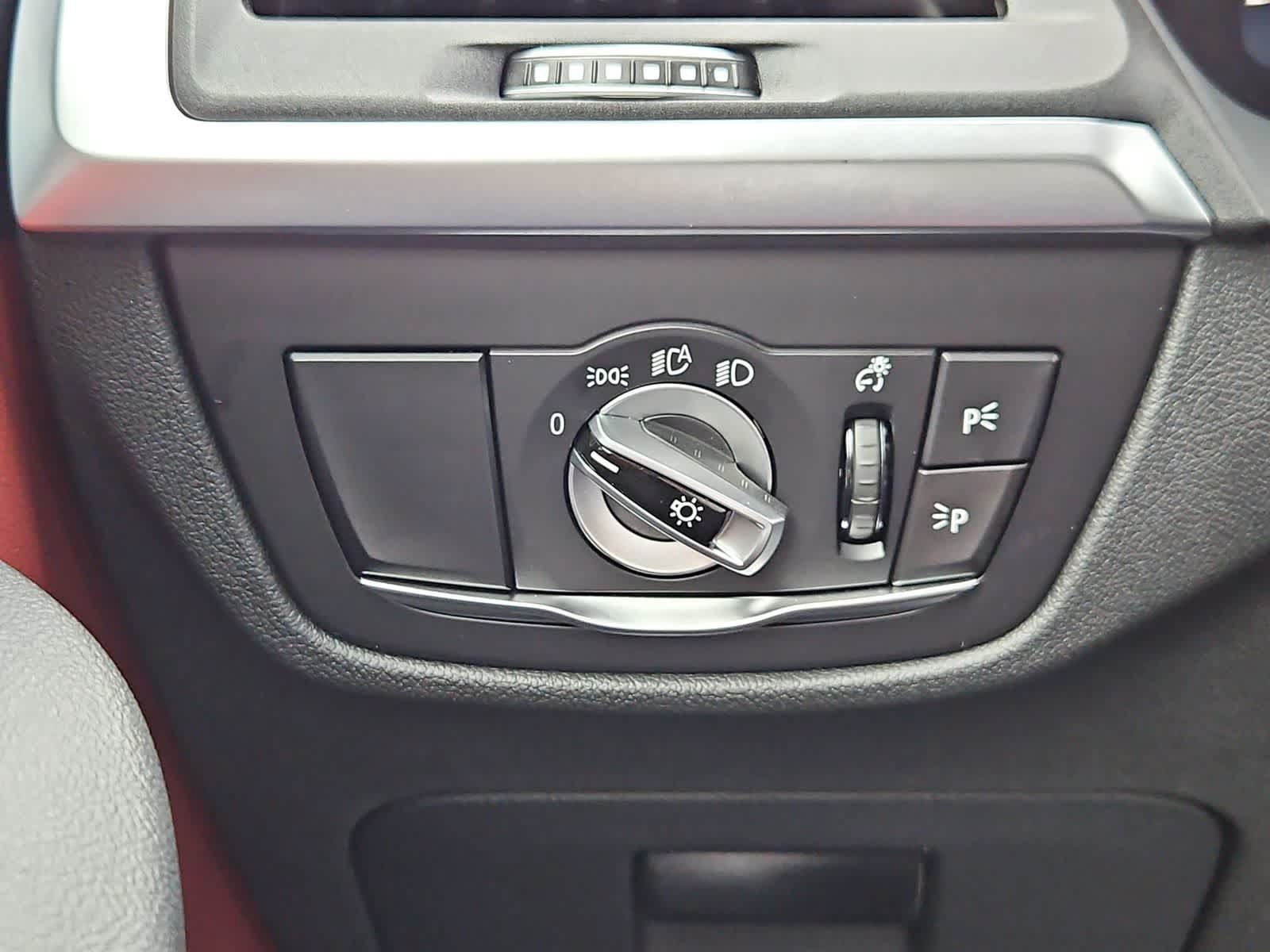 Used 2024 BMW X3 sDrive30i w/ Convenience Package RWD image 34