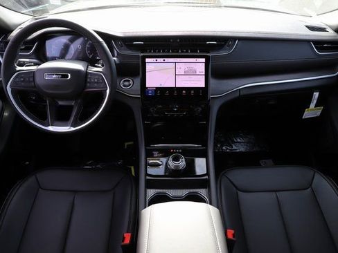 New 2025 Jeep Grand Cherokee Limited AWD/4WD image 20