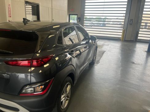 Used 2022 Hyundai Kona SE FWD image 8