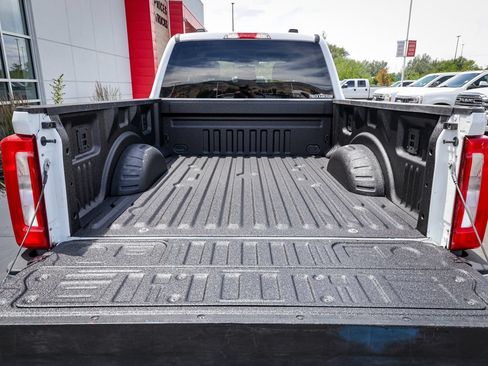 Used 2024 Ford F250 XLT w/ FX4 Off-Road Package AWD/4WD image 5