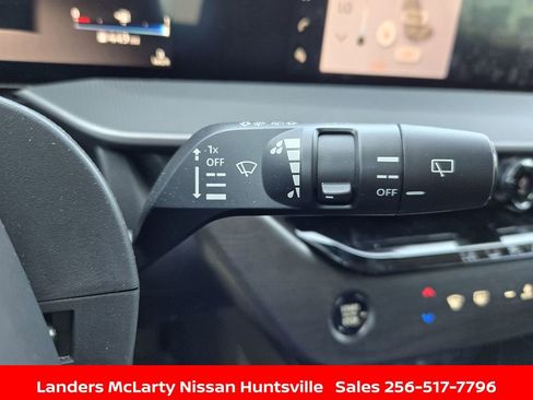 Used 2025 Nissan Murano SV AWD/4WD image 23