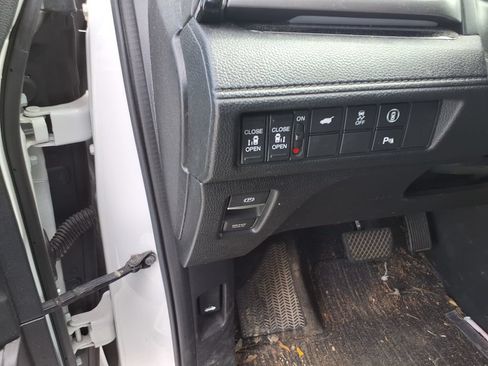 Used 2023 Honda Odyssey Touring image 21