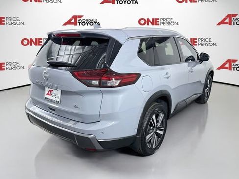 Used 2025 Nissan Rogue SL FWD image 7