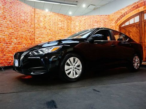 Certified 2023 Nissan Sentra S FWD image 3