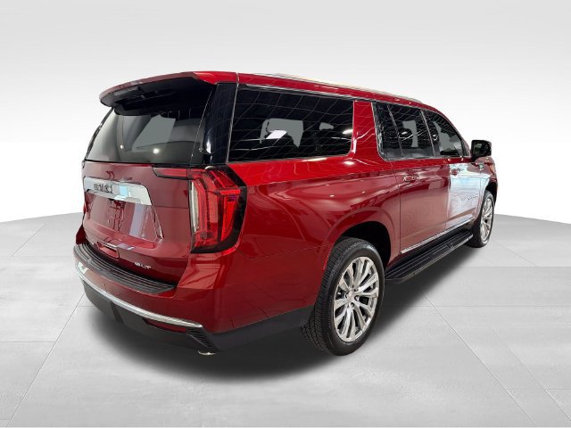 Used 2024 GMC Yukon XL SLT w/ SLT Luxury Package AWD/4WD image 5