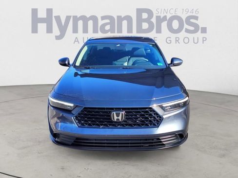 Used 2023 Honda Accord EX image 8