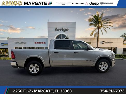 Used 2025 RAM 1500 Big Horn AWD/4WD image 8