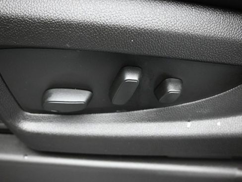 Used 2016 Chevrolet Silverado 1500 LTZ w/ LTZ Plus Package image 10