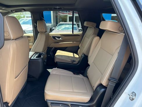 Used 2023 Chevrolet Tahoe Premier AWD/4WD image 6