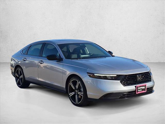 Used 2023 Honda Accord Sport image 3