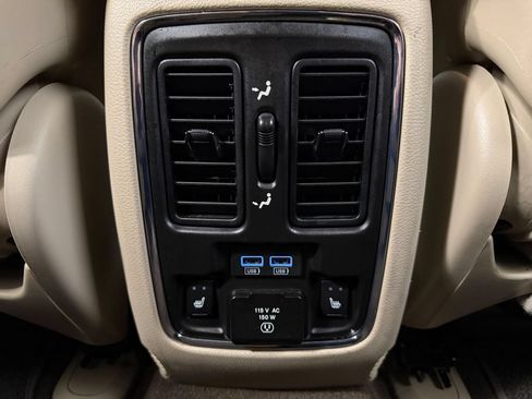 Used 2021 Jeep Grand Cherokee Summit AWD/4WD image 37
