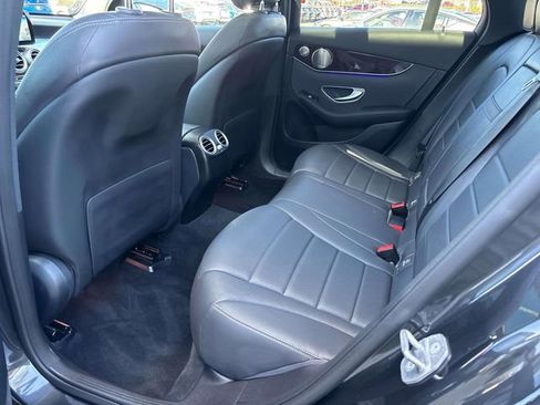 Used 2021 Mercedes-Benz GLC 300 4MATIC image 10
