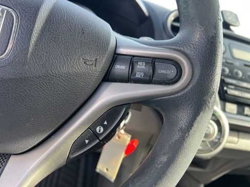 Used 2010 Honda Insight EX image 16