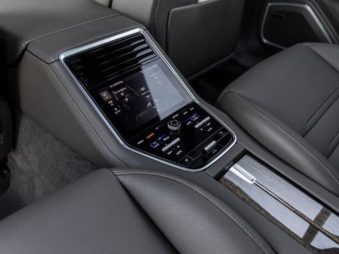 Certified 2023 Porsche Panamera Platinum Edition RWD image 38