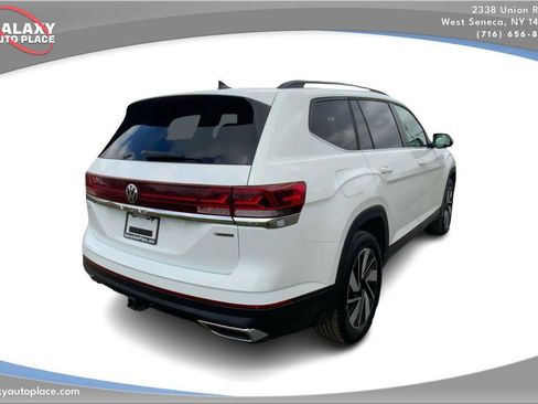 Used 2024 Volkswagen Atlas SE image 5