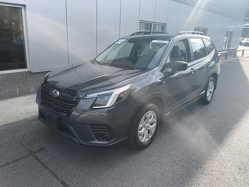 Used 2022 Subaru Forester image 4