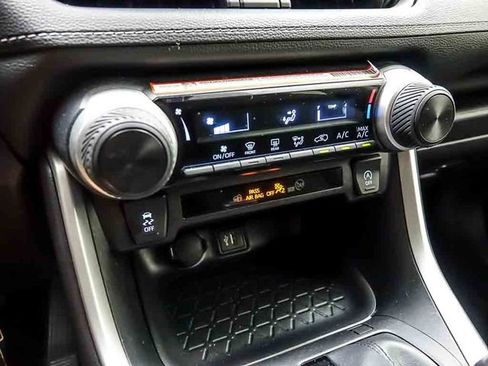 Used 2025 Toyota RAV4 LE FWD image 18