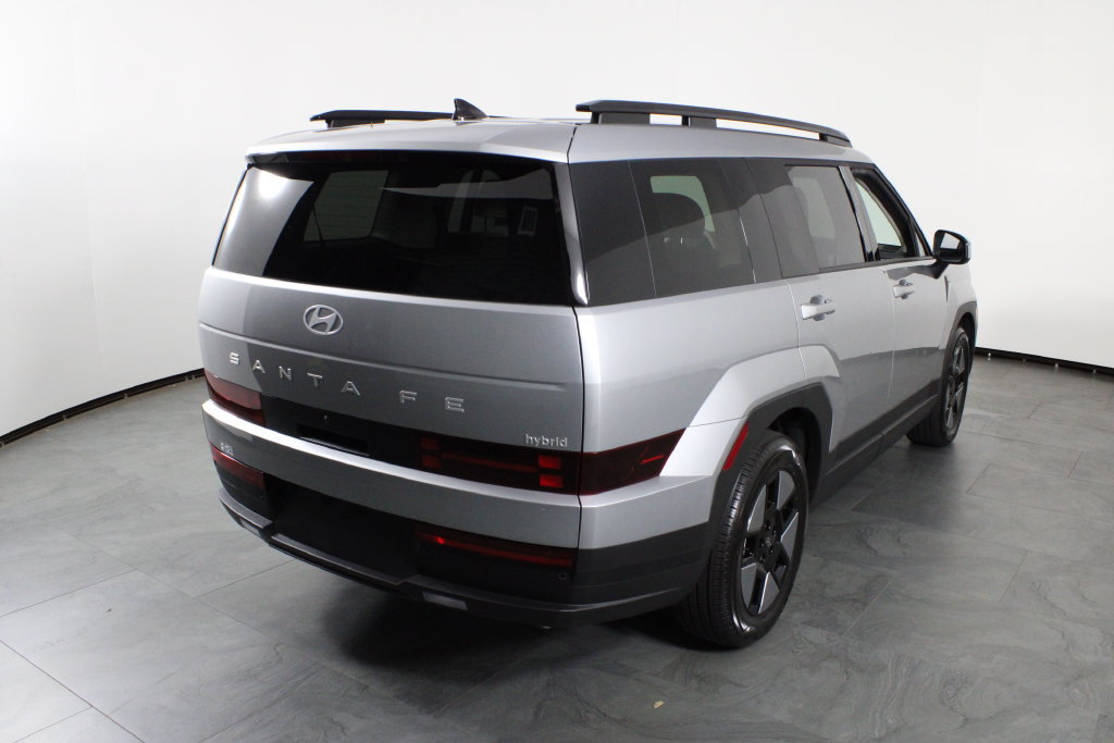 Certified 2026 Hyundai Santa Fe SEL FWD image 4