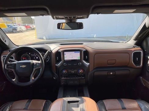 Used 2019 Chevrolet Silverado 1500 High Country image 25