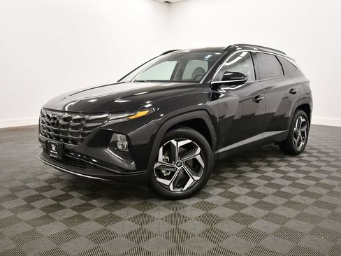 Used 2023 Hyundai Tucson Limited AWD/4WD image 2