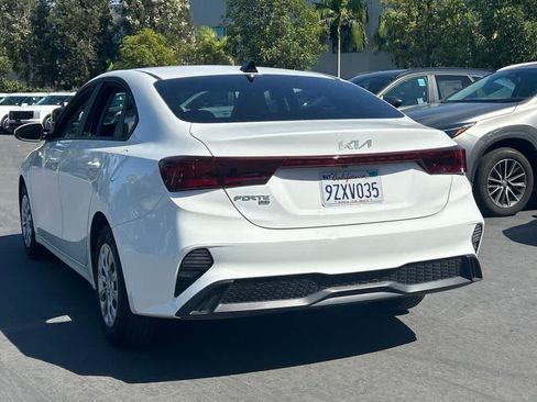 Used 2023 Kia Forte LX FWD image 2