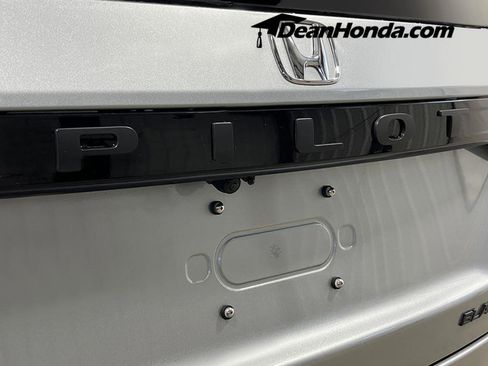 New 2026 Honda Pilot Black Edition image 7