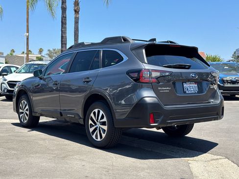 Certified 2022 Subaru Outback Premium AWD/4WD image 8