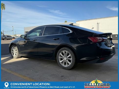 Used 2020 Chevrolet Malibu LT image 2