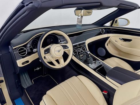 Used 2026 Bentley Continental GTC AWD/4WD image 7