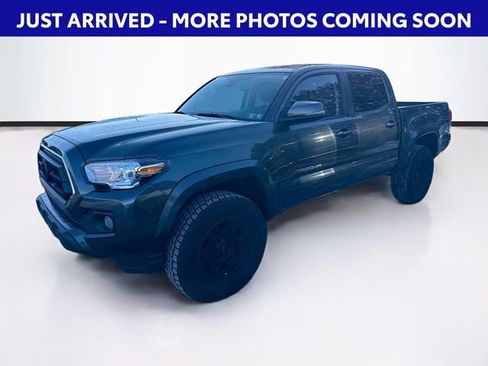 Used 2022 Toyota Tacoma SR5 image 3