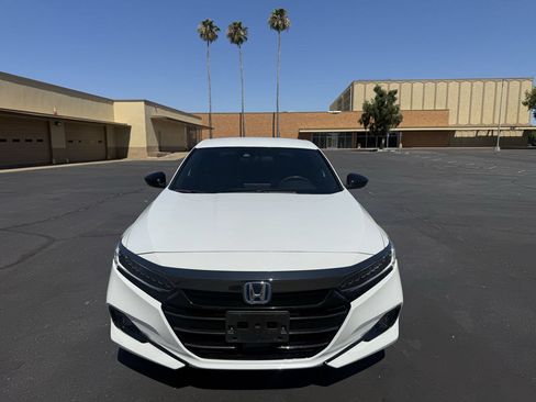 Used 2022 Honda Accord Sport image 2