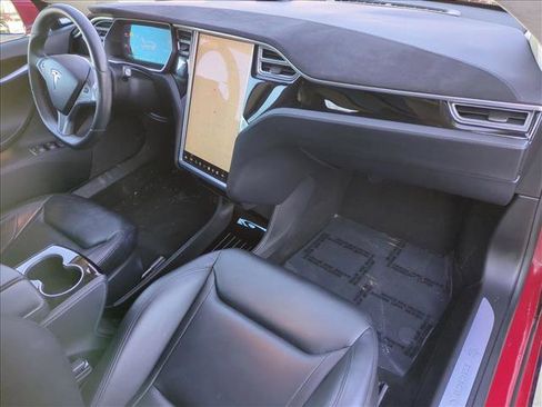 Used 2015 Tesla Model S 70 image 23