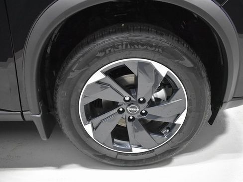 New 2026 Nissan Rogue SV w/ Cold Weather Package image 10